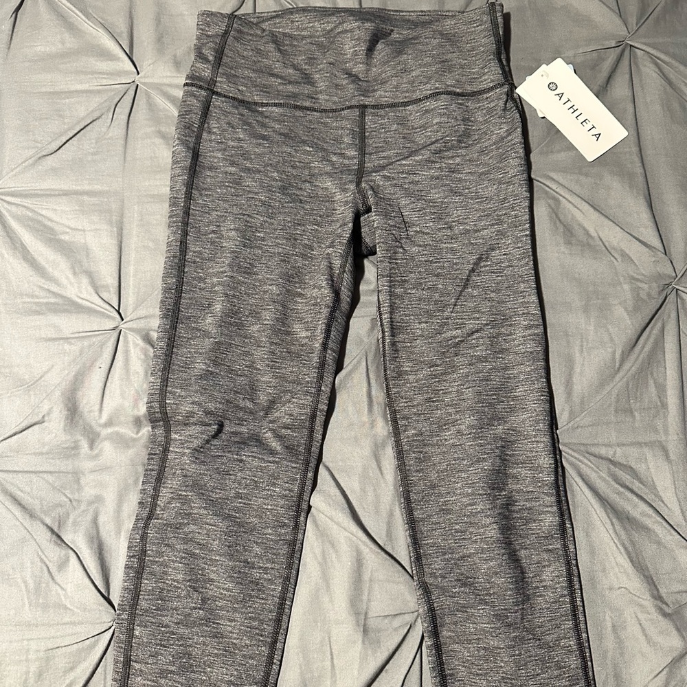 Women’s Size M Athleta Capris